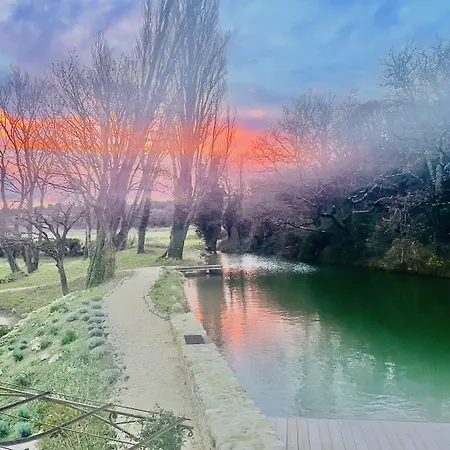 Πανσιόν Le Moulin Dumas Grignan